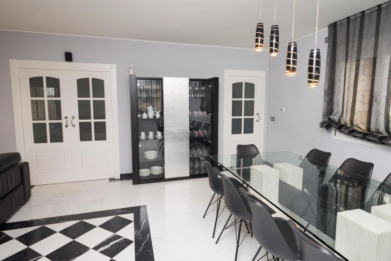 La Casa De Anver Villa La Lastrilla Dış mekan fotoğraf