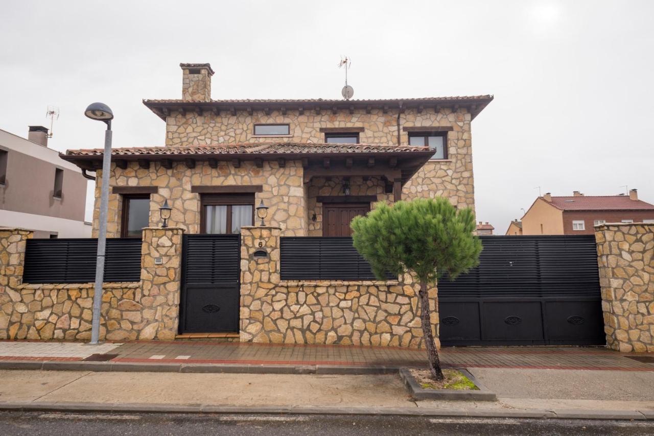 La Casa De Anver Villa La Lastrilla Dış mekan fotoğraf